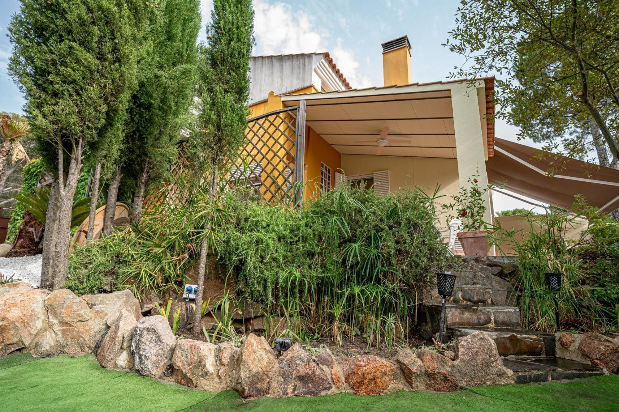 Casa Jardines Del Holiday home *
